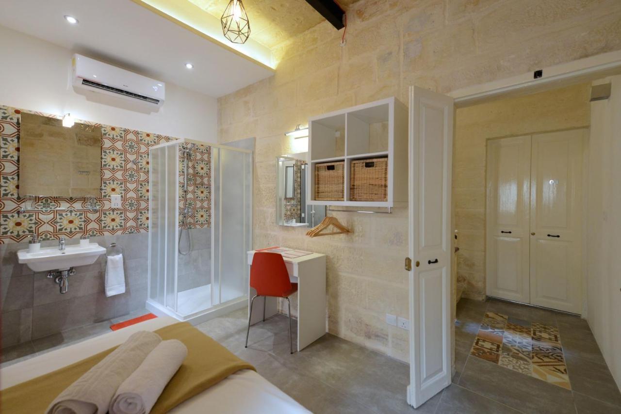 Private Rooms With Bathroom In La Valeta Exterior foto