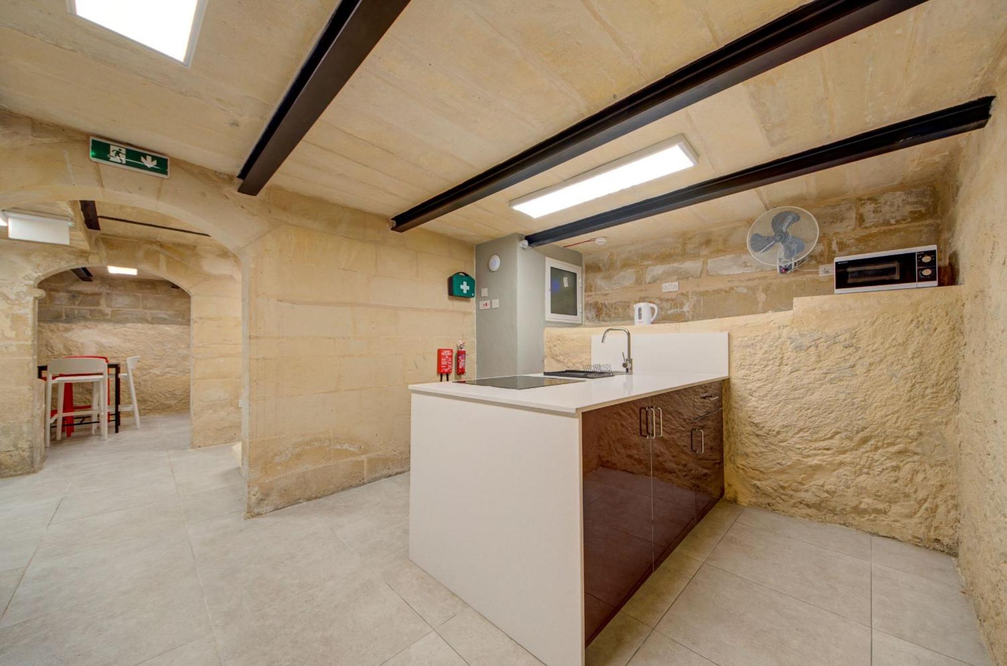 Private Rooms With Bathroom In La Valeta Exterior foto